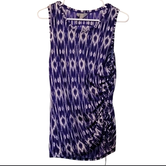 Athleta Blue White Aztec Athleisure Sleeveless Blouse Size Medium - Picture 1 of 10